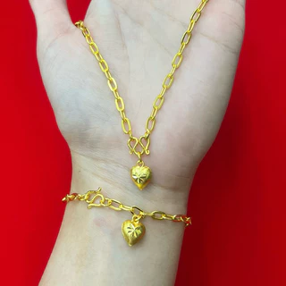เซตสร้อยคอ ลายโซ่ฝรั่ง พร้อมจี้หัวใจ และสร้อยข้อมือ น้ำหนัก 2 สลึง สร้อยคอยาว 18 นิ้ว สร้อยข้อมือยาว 7 นิ้ว