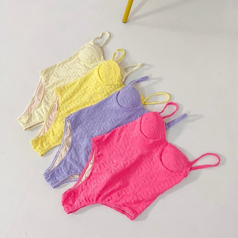 🇹🇭พร้อมส่งในไทย🇹🇭ชุดว่ายน้ำหญิง ชุดว่ายน้ำ รุ่นใหม่ ดอกไม้ที่เรียบง่าย ผ้าเนื้อดี มีฟองน้ำ#0250