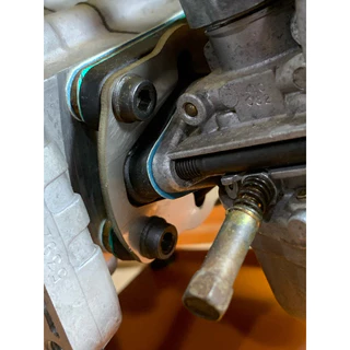 แป้นกดหรีดกันโก่งเครื่องตัดหญ้า nb411