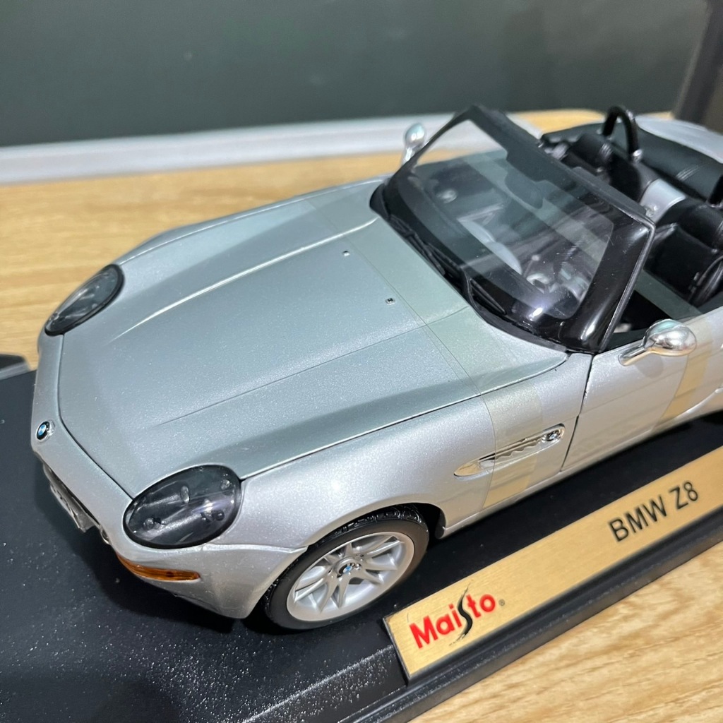 โมเดลรถ BMW Z8 สุดหรู โมเดลยานพาหนะ โมเดลรถ