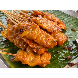 หมูปิ้งสูตรโบราณย่างด้วยเตาถ่าน พร้อมอุ่นทาน 12 ไม้