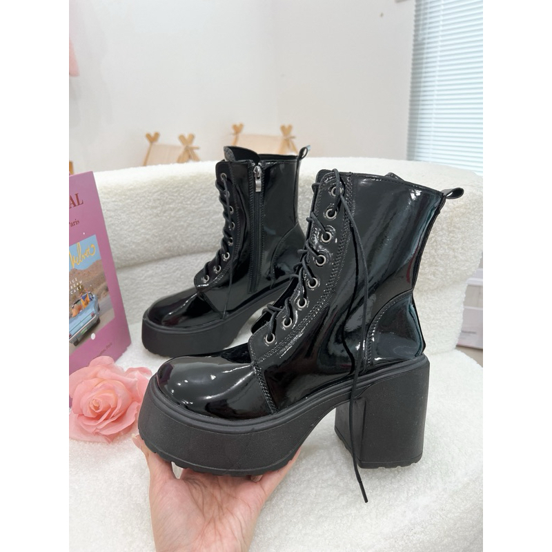 (ส่งด่วนกทมวันเดียว) BOOTS รุ่นนี้ใส่แล้วขาสวย ทรงสวยมาก! ชื่อรุ่น บลอสซั่ม mernicorn🎀
