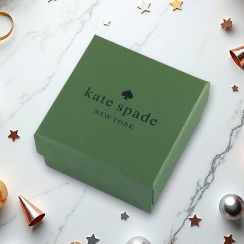 KS jewelly box กล่องจิวเวลรี่ กล่องต่างหู กล่องสร้อยคอ/กล่องของขวัญ โลโก้