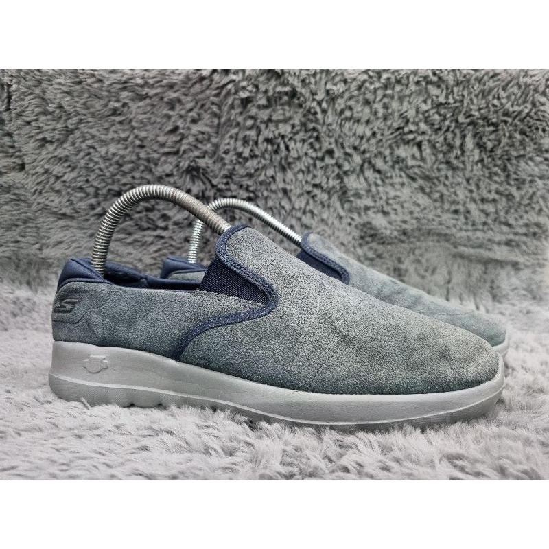 Skechers Slip on size 38 ยาว 25 cm (รองเท้ามือสอง)