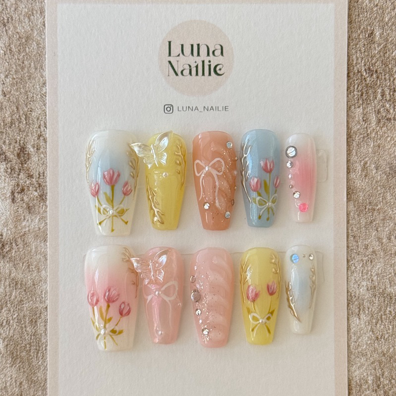 เล็บปลอม เล็บเจลสำเร็จรูป สไตล์หวานๆ พาสเทล handmade | Luna_Nailie