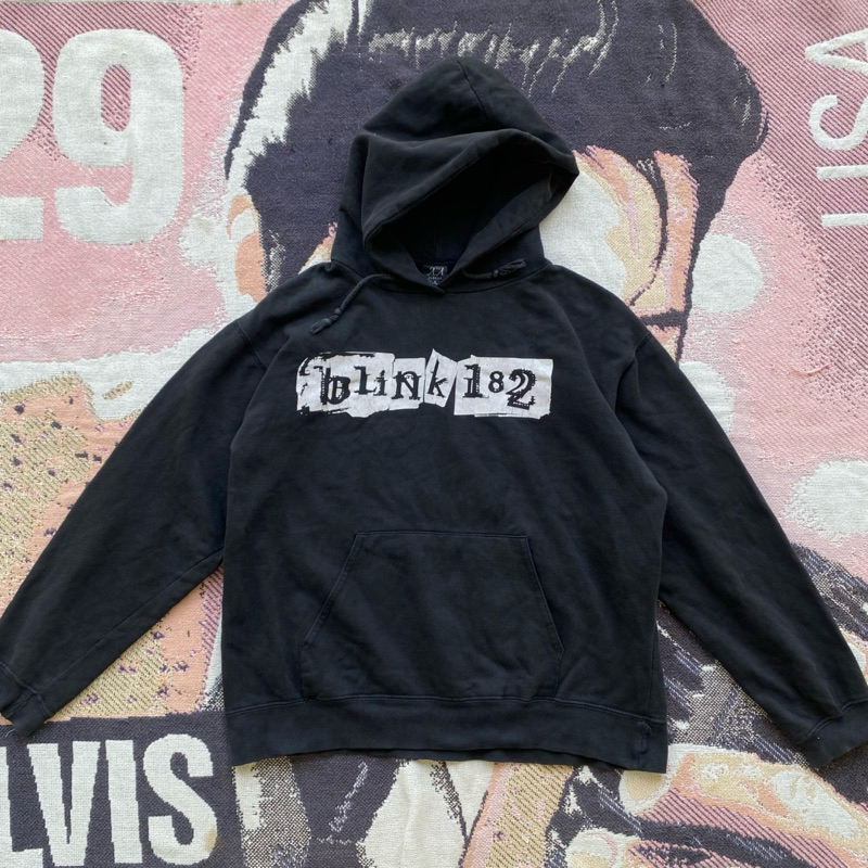 Vintage Blink 182 Hoodie .
