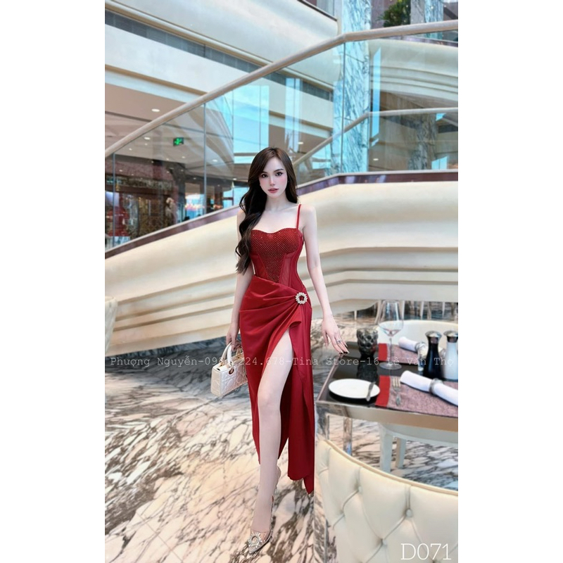 ชุดเดรสเซ็กซี่หรูหรา