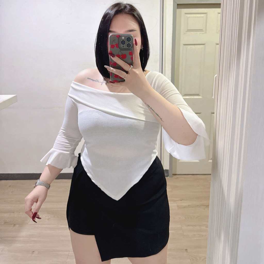 เสื้อแขนยาวปาดไหล่ข้างเดียวระบายปลายแขนเอวีสาวอวบ อก 38-46 // V20