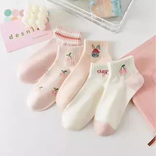 ถุงเท้าผู้หญิงข้อสั้น1เซต10 คู่5สี 5ลาย ในเซตเดียว ราคาสุดคุ้ม