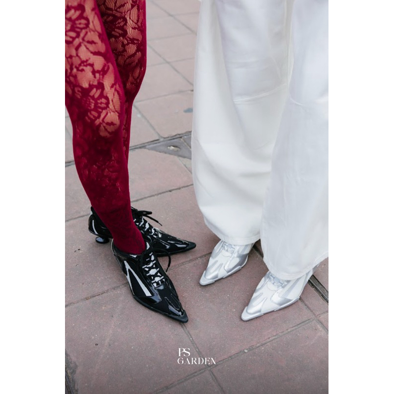 รองเท้าส้นสูง Y2K V HEELS