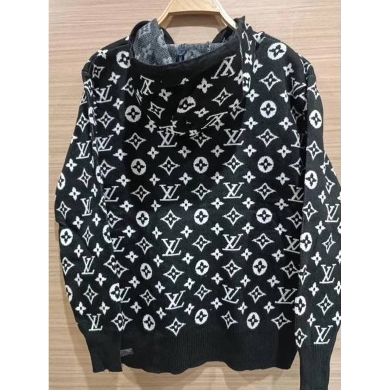 เสื้อไหมพรมสีฮู๊ต  เนื้อผ้าไหมพรมละเอียด นุ่มใส่สบาย  งานสวยมากคะ