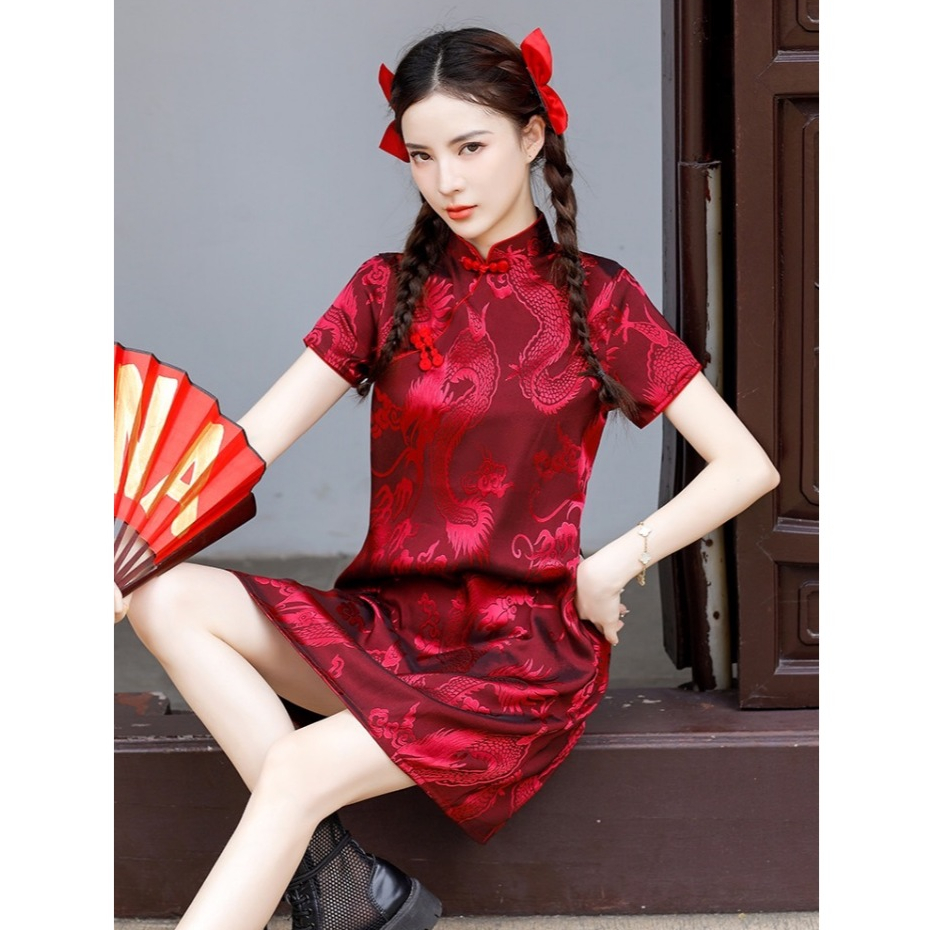 ชุดเดรสกี่เพ้าสีแดงผู้หญิง กระโปรงทรงเอ เหมาะกับเทศกาลตรุษจีน เทศกาลปีใหม่ รื่นเริง แฟชั่นทันสมัย Chinese Style - รูปที่ 3