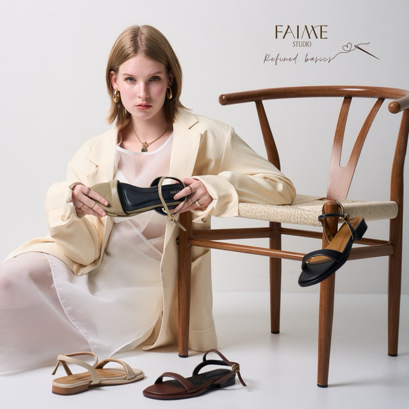 New พร้อมส่ง-FAIME Refined Basics (หน้าเท้ากว้าง +1) รองเท้ารัดส้นเรียบๆที่คิดมาเยอะ