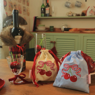 ถุงหูรูด.ลายน่ารัก.พร้อมส่ง.กระเป๋าผ้าทรงหูรูดใบเล็ก.ขนาด5x6…