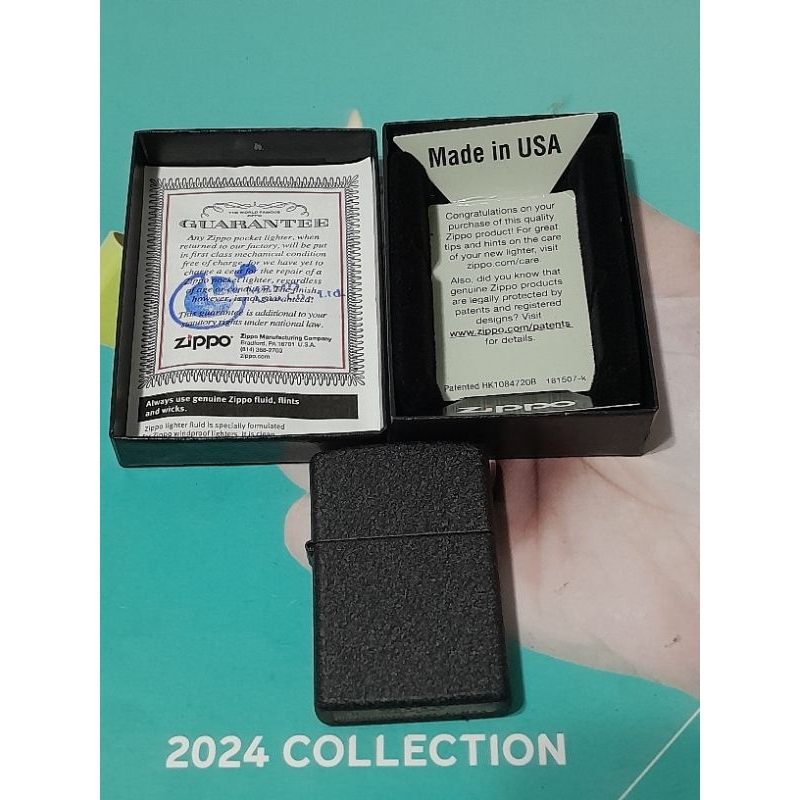 Zippo 236 black cracked. สีดำเกล็ด ลายเรียบ ของใหม่ไม่ผ่านการใช้งาน มาพร้อมกล่อง รับประกันของแท้