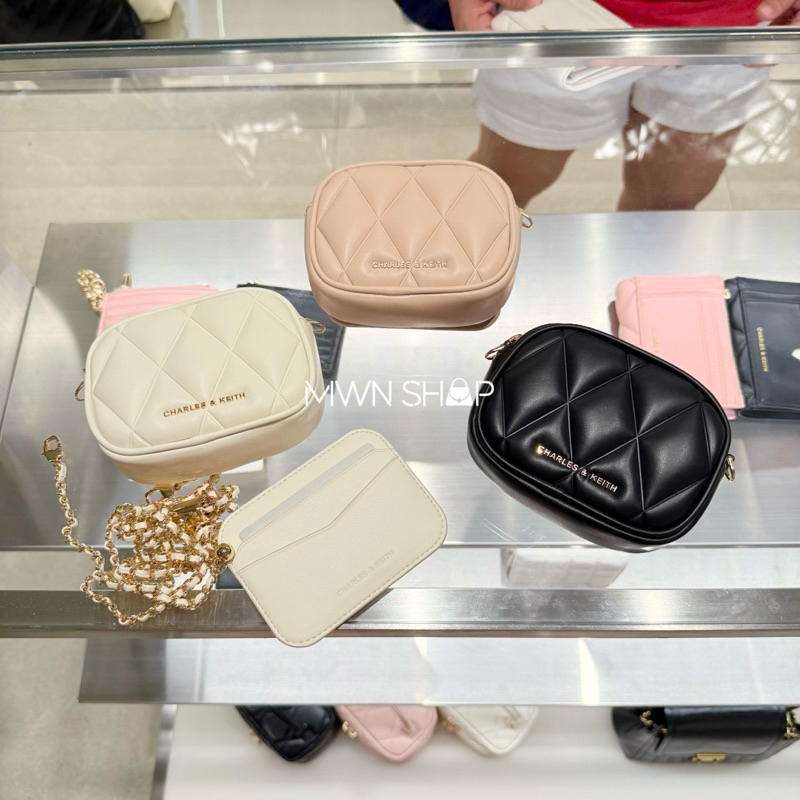 Charles&keith กระเป๋า delfina s มีโค้ดลด20% สะพายข้าง พร้อมถุงผ้า ถุงกระดาษ ของแท้จากชอป