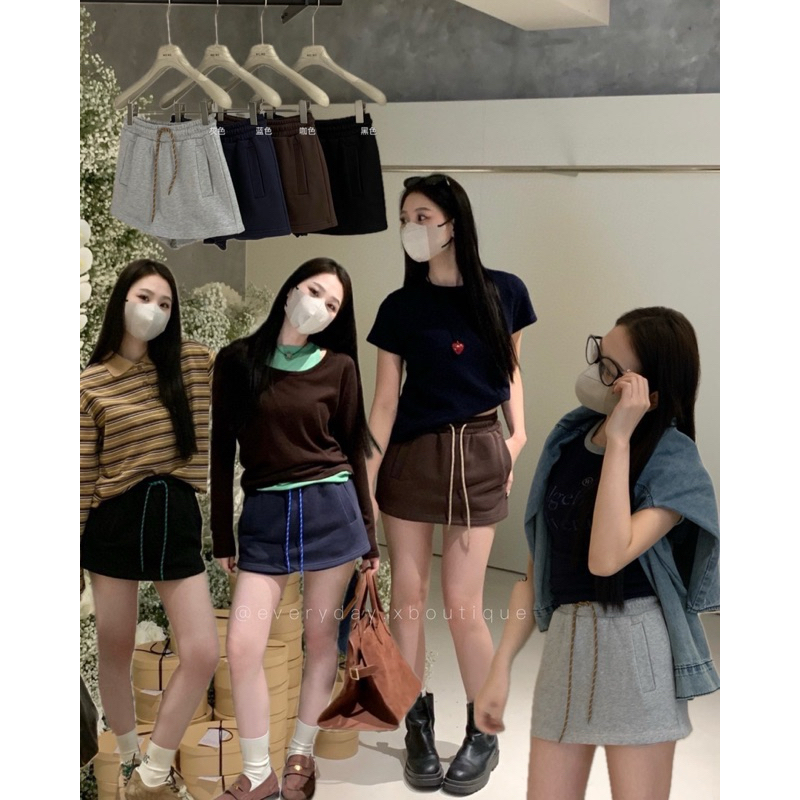 1047 WG.WE mini skort (430฿) กระโปรงกางเกงสั้น เอวสม็อก งานสวย มีเชือกรูดผูกเอว น่ารักมาก มีกระเป๋าข