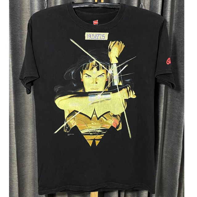 เสื้อยืด Size M > 19.5/27.5 > Wonder Woman Ⓒ2010