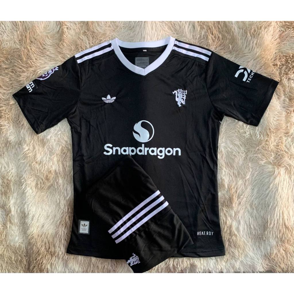 เสื้อฟุตบอล ทีมแมนยู เสือปลอมกางเกงชุดกีฬาใหม่ล่าสุด 2024 กับ 2025 เนื้อผ้าดีใส่สบาย