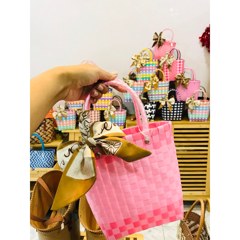 กระเป๋าเส้นสานพลาสติกแฟชั่นใบเล็ก - รูปที่ 7