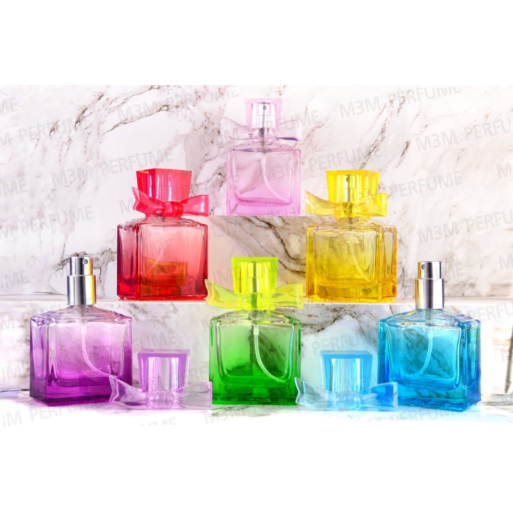 [1 ขวด] ขวดน้ำหอม สี่เหลี่ยมมีโบว์ (คละสี) 30 ML.