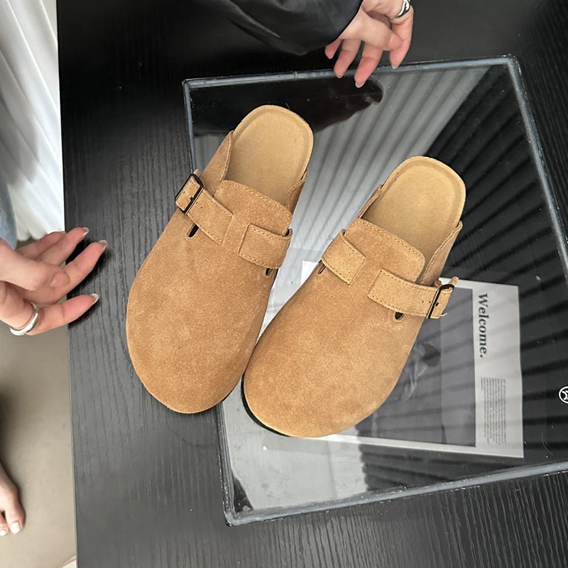 Jthel ฮิตในกระแส รองเท้าแฟชั่นนำเข้าสตรี ทรงสวยดีเทลดี สวมใส่ง่ายใส่สบายเท้า มีให้เลือก 3 สีแบบคุมโทนสุภาพ ใส่ได้ทุกวันไ