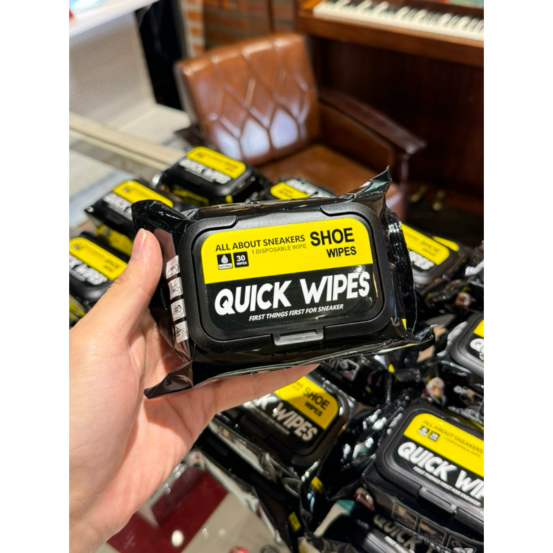แท้100%🧻 Quick Wipes ทิชชูเปียกเช็ดรองเท้า คราบหลุดไว สะอาดง่ายใน 1 นาที!