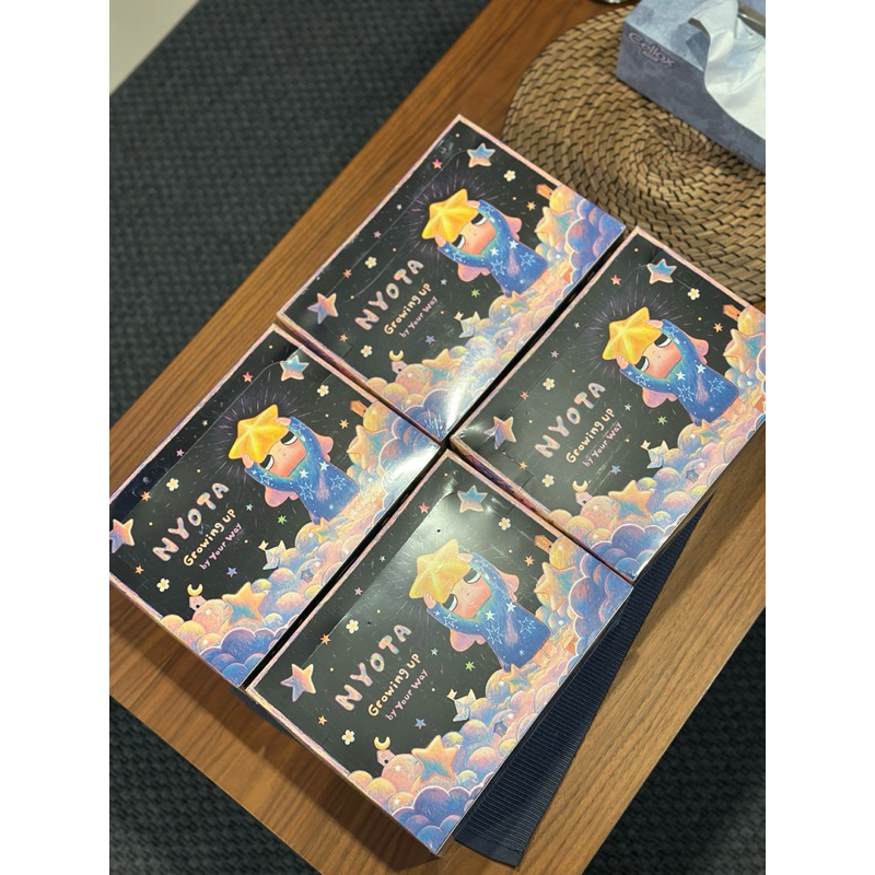 (พร้อมส่ง มี Secret ) ยกกล่อง POPMART Nyota V.2 Growing up by Your Way Series Figures ของแท้