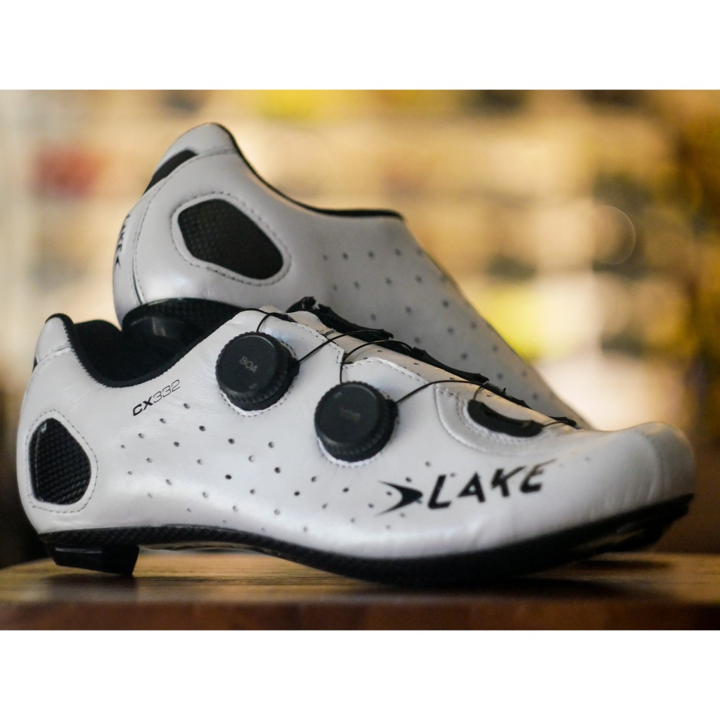 รองเท้าจักรยาน Lake CX332 | หนังจิงโจ้ พื้นคาร์บอนน้ำหนักเบา ระบบ BOA คู่ ปรับกระชับด้วยความร้อน