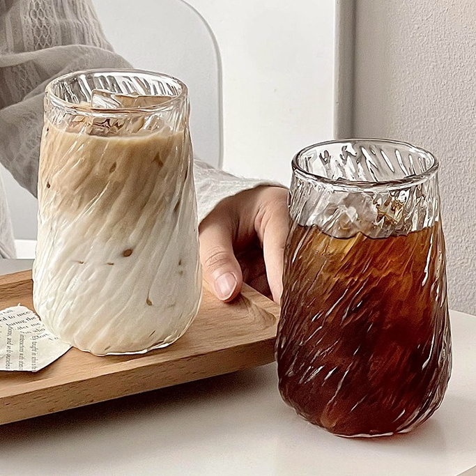 พร้อมส่งในไทย แก้วเครื่องดื่มลายแปลกใหม่ สวย น่ารักสไตล์เกาหลี เนื้อแก้วใส จับถนัดมือ