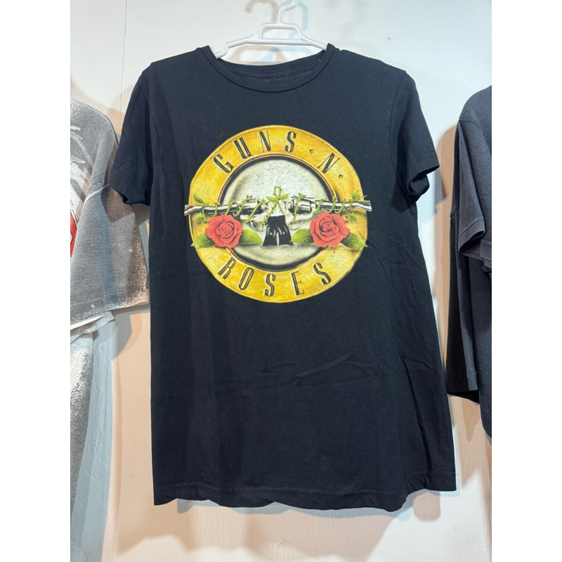 เสื้อวงมือสอง Guns n’ Roses size 18x25