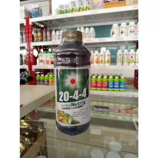 ปุุ๋ยน้ำ 20-4-4 นิวทริกซ์ บำรุงต้นใบ ฟื้นต้น เร่งแตกใบ แตกยอดอ่อน ขนาด 1 ลิตร ดวงตะวันเพชร