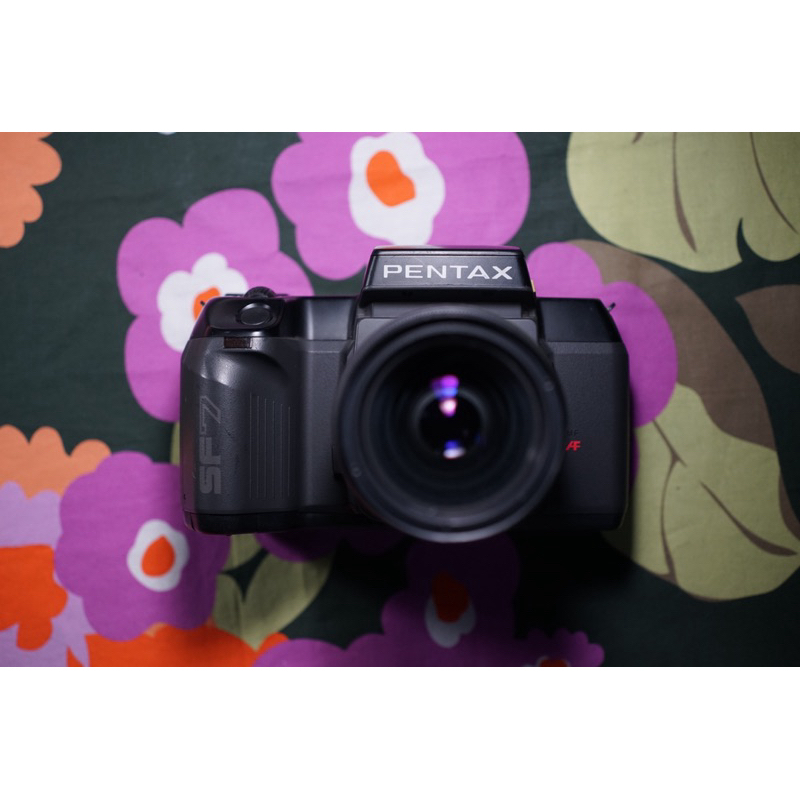 Pentax SF7 + 28-80mm 3.5-4.5 F Zoom