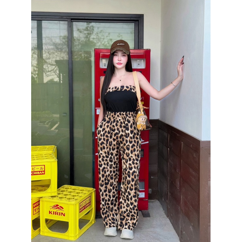 Nicha Set2ชิ้น สายเดี่ยวทูโทนลายเสือ กางเกงขายาวผ้านำเข้า มีกระเป๋า2ข้างงานโครตปังทรงฮิต