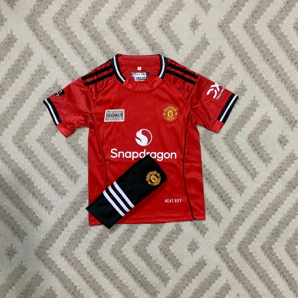 ชุดบอลเด็ก รุ่นใหม่ล่าสุด เสื้อพร้อมกางเกง 2024/2025