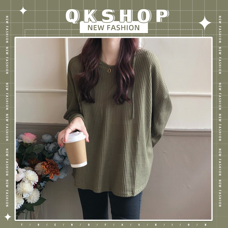 QKshop  สุดฮิต  เสื้อแขนยาวแฟชั่นผู้หญิง เป็นงานแขนยาวมีฮู้ด ผ้าดีใส่สบาย บอกเลยว่าจึ้ง แมทช์กับอะไรก็เข้า งานดีแบบนี้ไ