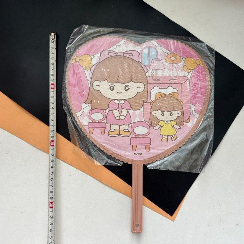 (จำนวน 12 ชิ้น) No.302  พัดลายการ์ตูน หลายแบบหลายทรง สุ่มแบบ ละสี/ลาย