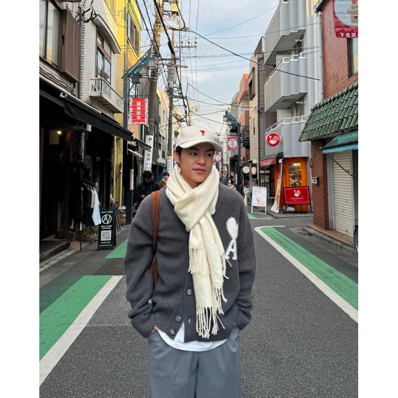 หมวก Ami Paris Cap /ผ้าพันคอ Ami ของแท้ พร้อมส่ง แมสได้ express delivery