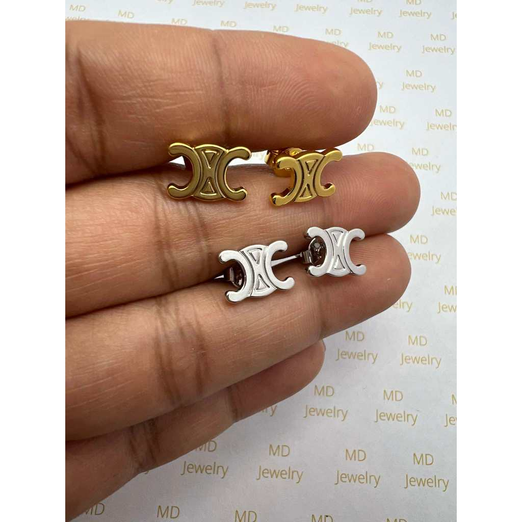 พร้อมส่ง ต่างหู C ทองเหลืองใส่ได้ทุกวัน ไม่แพ้ ไม่คัน มีสองสี สีเงิน/สีทอง