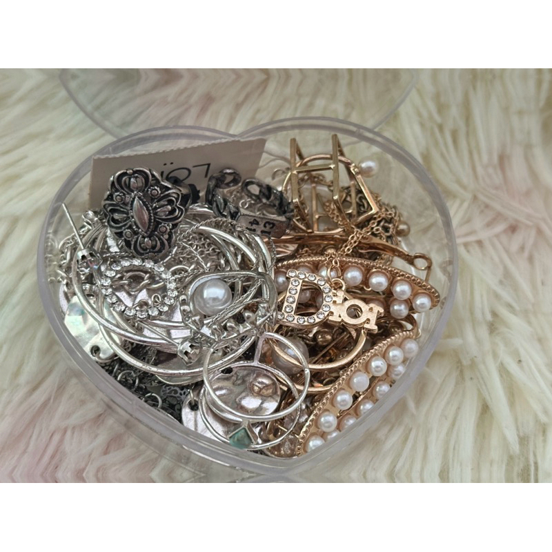 Mystery Jewelry jar โทนทอง+เงิน 199. ต่างหูล้วน