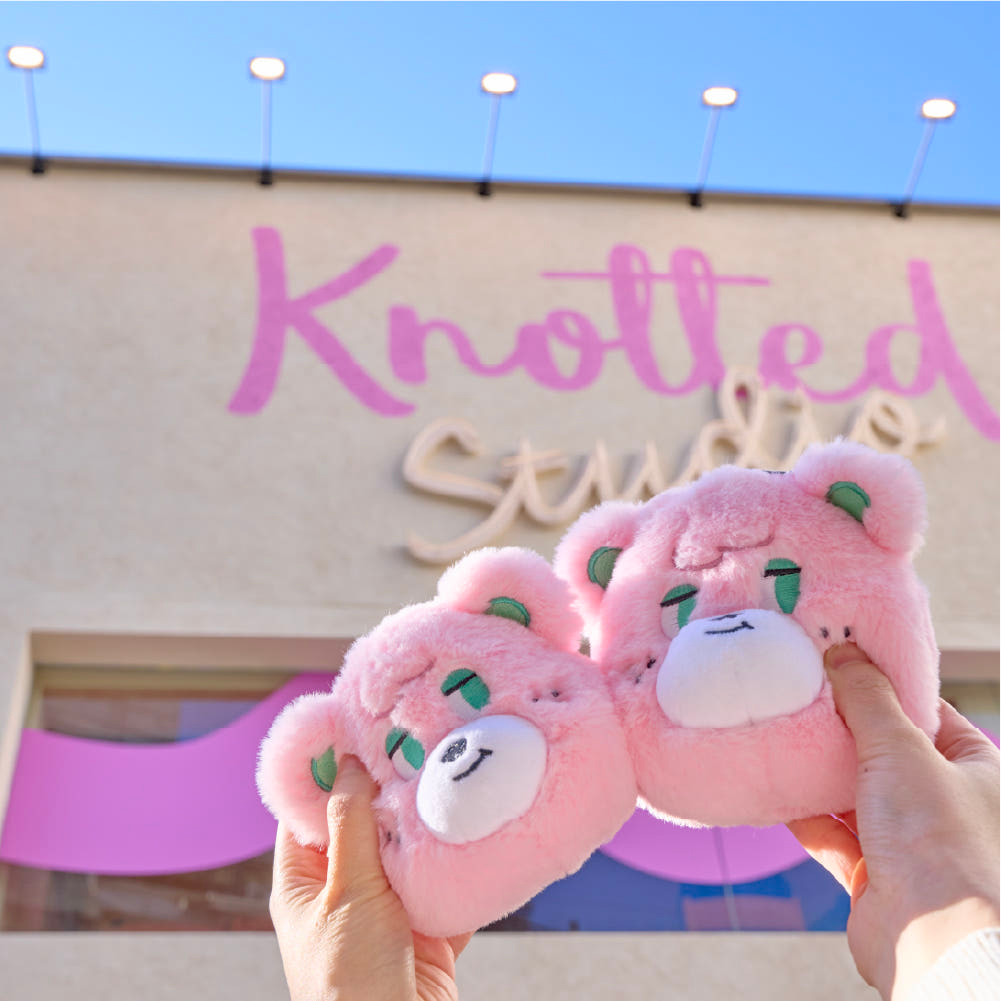 ( พร้อมส่ง ) Knotted Smile with Sugar Bear Pouch Keyring พวงกุจแจกระเป๋าใส่ของจุกจิก Sugar Bear