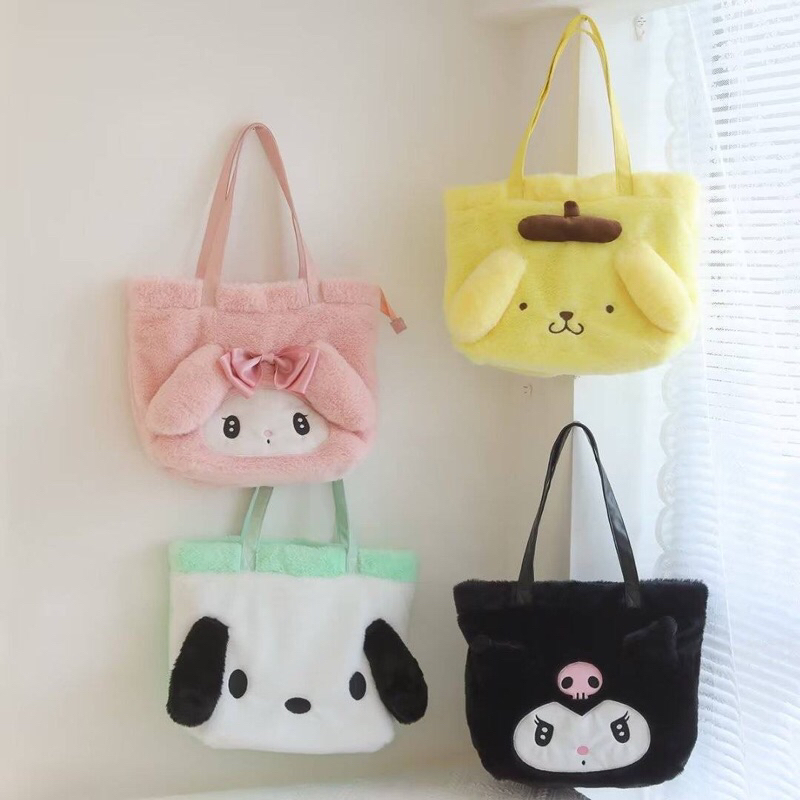 กระเป๋าสะพาย Sanrio ใบใหญ่ มีซิปปิด อยู่ทรง