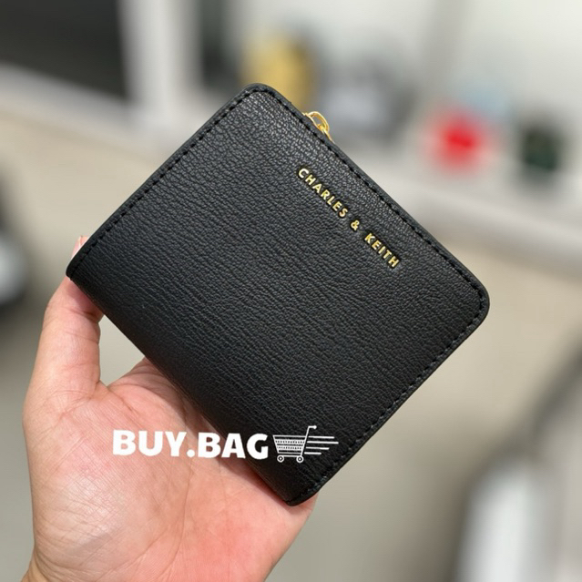 CHARLES & KEITH ( ใช้โค้ดลด30% ) CK6-50770498-1 size.XXS กระเป๋าสตางค์ใบสั้น ของแท้จากช็อป100%