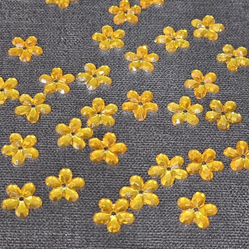 DP15 พลอยดอกไม้พลาสติก 10 มิลจำนวน 50 ชิ้น - รูปที่ 3