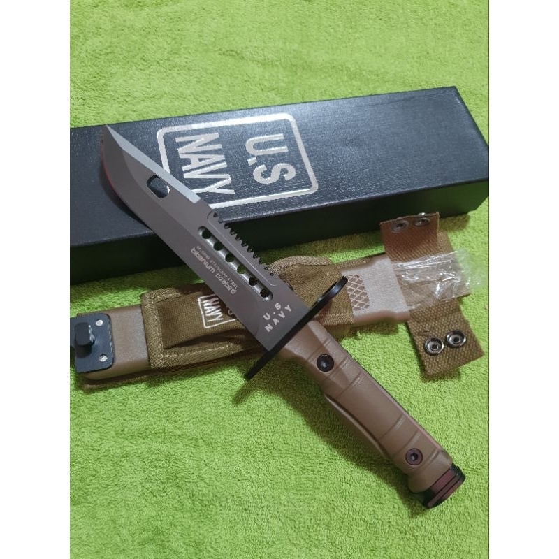 มีดทหารมีดพก NAVY U.S สีครีม STAINLESS STEEL RK19099 ยาว31cmคมๆน้ำหนักดี การันตีใช้ดี พร้อมกล่องและปลอกพลาสติกแข็ง
