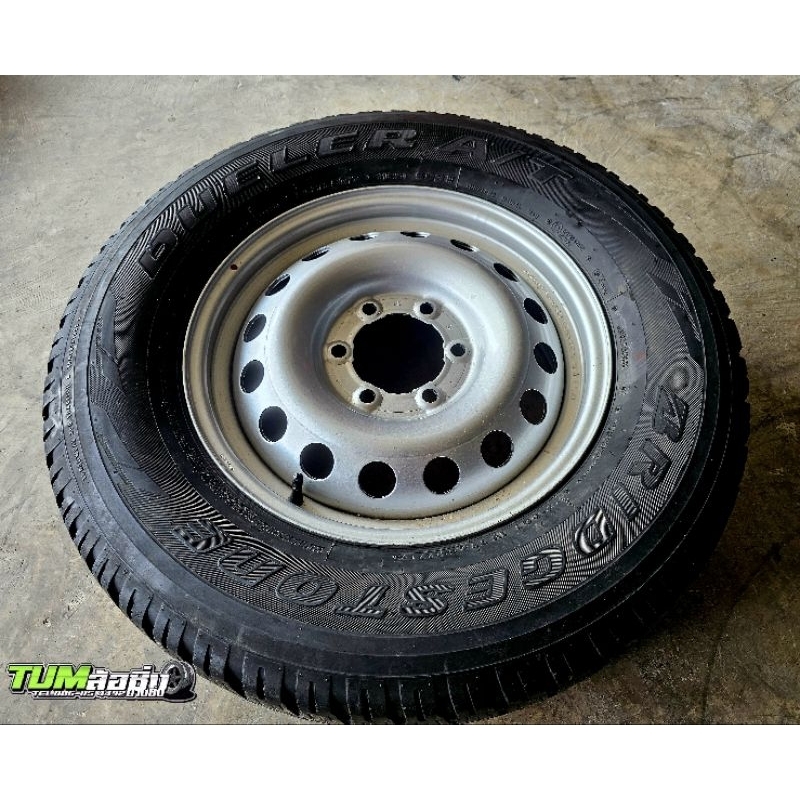 ล้อกระทะขอบ 17 6 รู 139 พร้อมยาง Bridgestone  265/65 R17 ปี17 ราคาต่อ 1 ล้อ (ใช้สำหรับเป็นล้ออะไหล่)