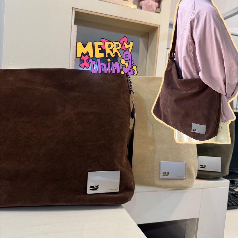 (พร้อมส่ง) Crying Center Matte Suede Crossbody Bag กระเป๋าสะพายข้าง (ใช้โค้ดลด 30%) จากช็อปแท้💯