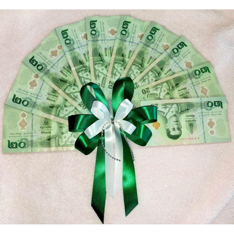 พัดใส่ธนบัตร ของขวัญวันรับปริญญา สามารถนำไปใช้เงินเอง สะดวกมาก (ใส่ธนบัตรได้ทุกชนิด)