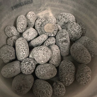 หินลาวาออสเตรเลีย สีดำ นำเข้า พร้อมจัดส่งในไทย