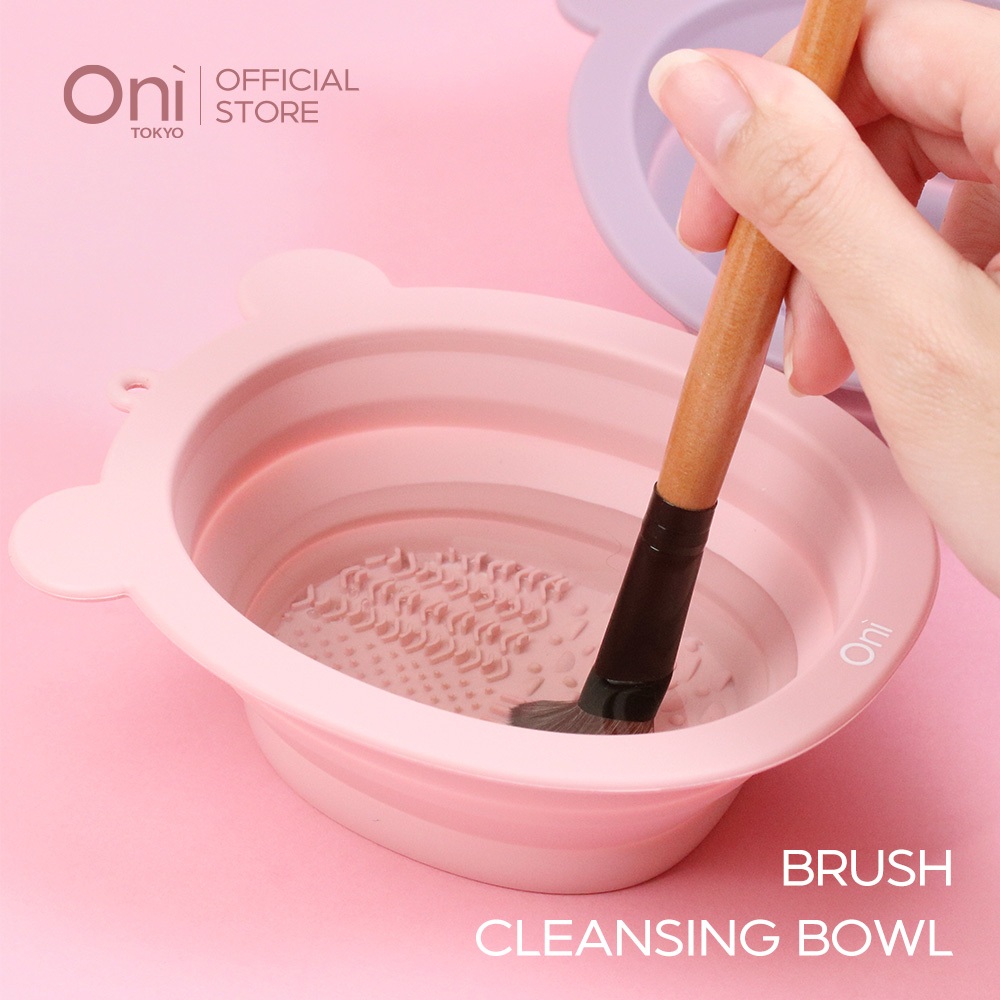 Oni Foldable Silicone Makeup Brush Cleaner Bowl, Portable Cleaning Tool for Brushes, Powder Puffs, and Sponges